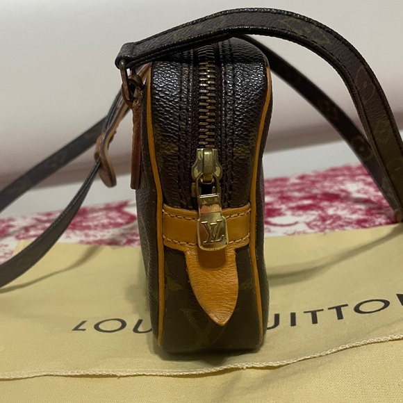 Louis Vuitton Pochette Marly Bandouliere - Picture 3 of 15